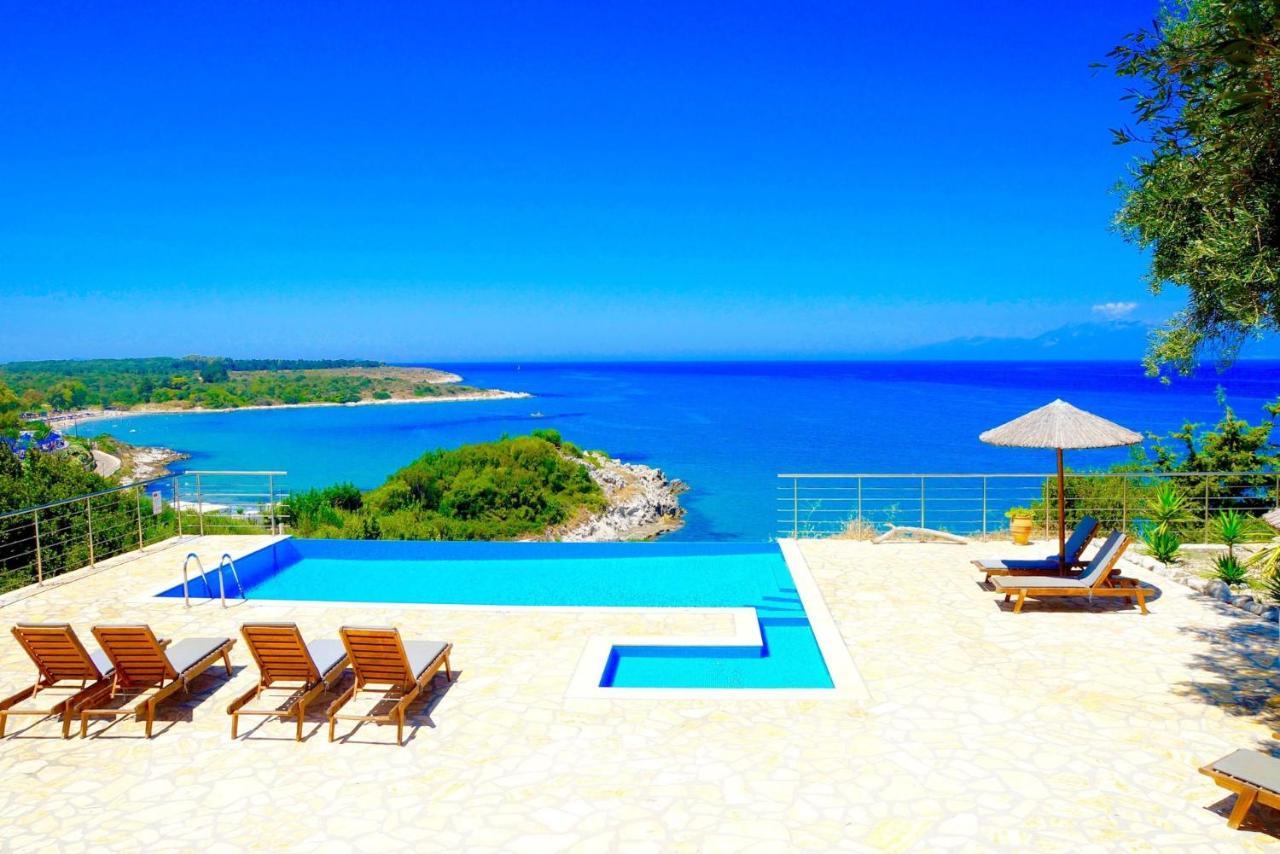 Beachfront Villa Seasun By Posarellivillas Agios Spyridon  Exteriér fotografie