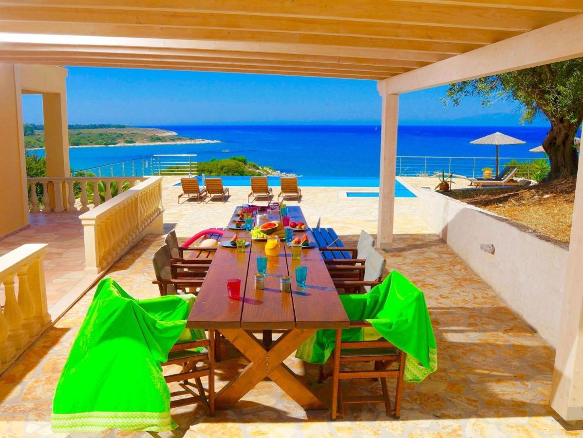 Beachfront Villa Seasun By Posarellivillas Agios Spyridon  Exteriér fotografie