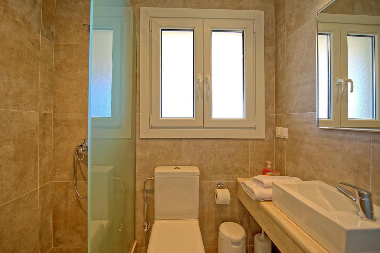 Beachfront Villa Seasun By Posarellivillas Agios Spyridon  Exteriér fotografie