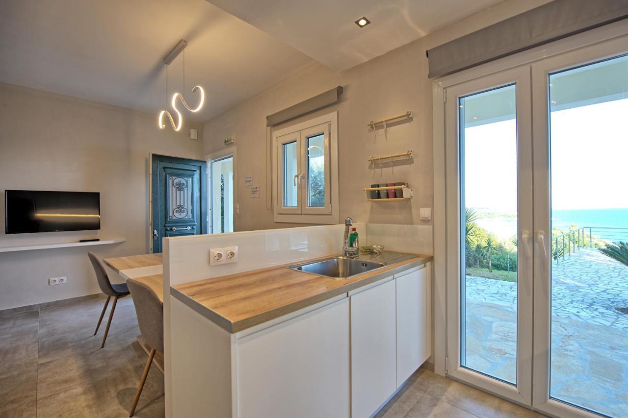 Beachfront Villa Seasun By Posarellivillas Agios Spyridon  Exteriér fotografie
