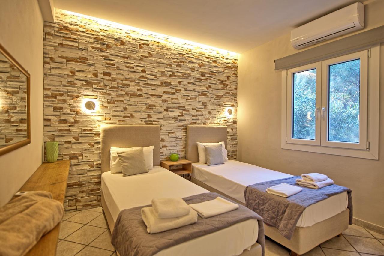 Beachfront Villa Seasun By Posarellivillas Agios Spyridon  Exteriér fotografie